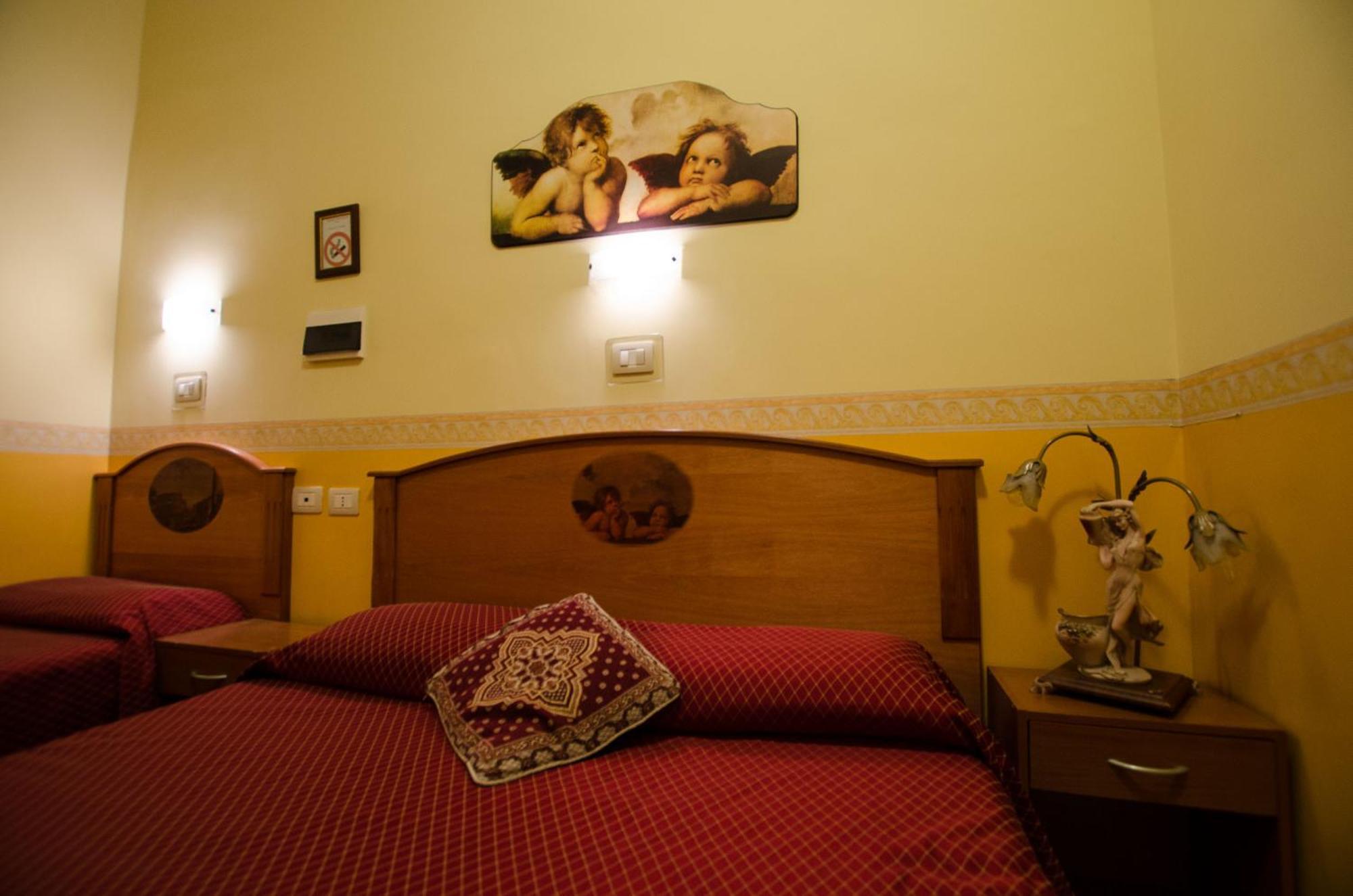 Hotel Cherubini — Photos 1